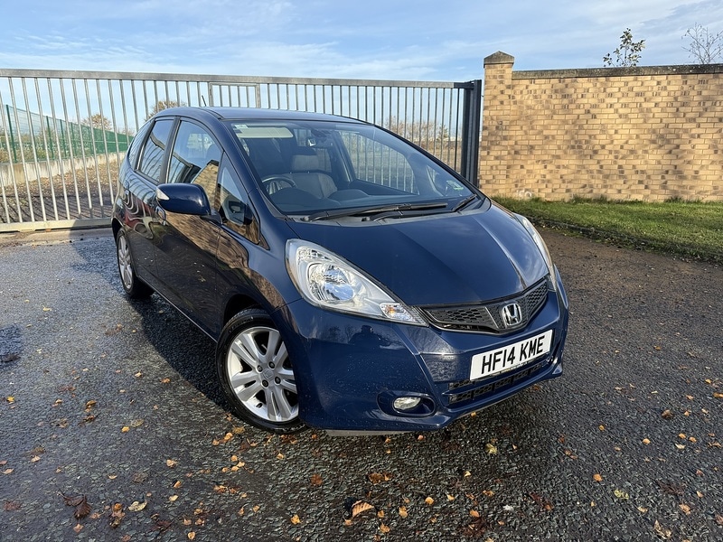 Used Honda Jazz 2014 for sale - 76555129: Photo 2