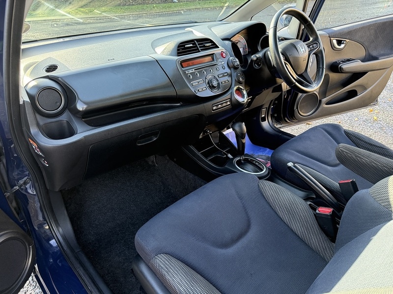 Used Honda Jazz 2014 for sale - 76555129: Photo 32