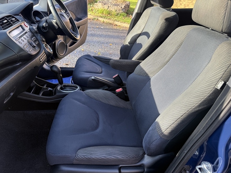 Used Honda Jazz 2014 for sale - 76555129: Photo 33