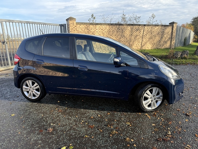 Used Honda Jazz 2014 for sale - 76555129: Photo 5