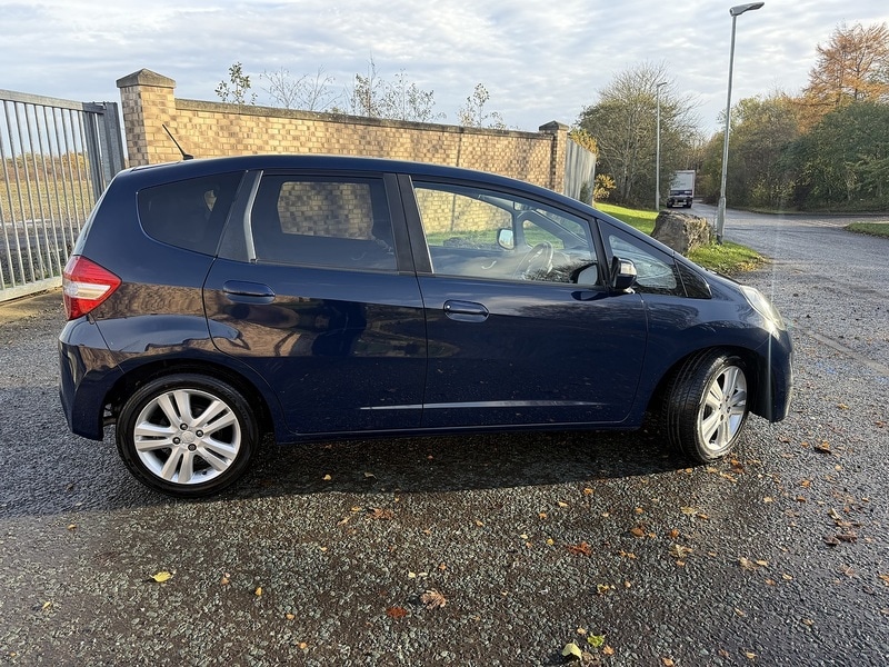 Used Honda Jazz 2014 for sale - 76555129: Photo 6
