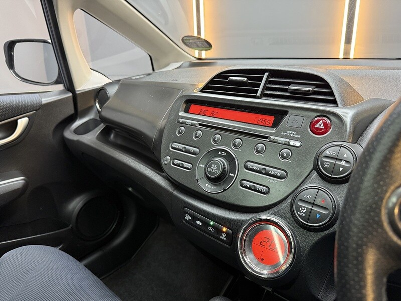 Used Honda Jazz 2014 for sale - 76555129: Photo 60