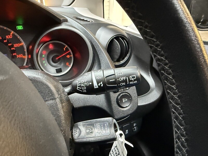 Used Honda Jazz 2014 for sale - 76555129: Photo 64