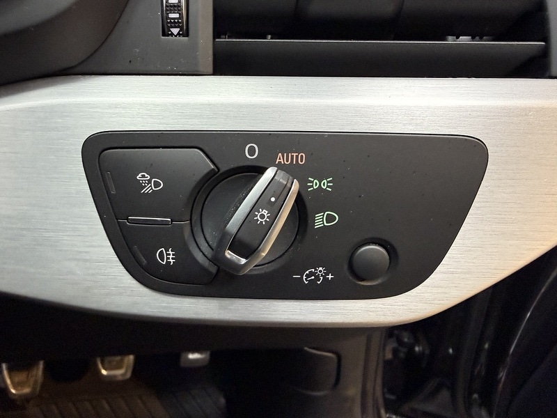 Used Audi A4 for sale - 77250809: Photo 37