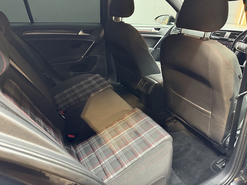 Used Volkswagen Golf 2018 for sale - 77437792: Photo 38