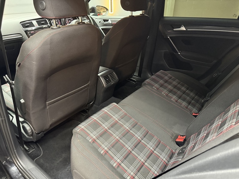 Used Volkswagen Golf 2018 for sale - 77437792: Photo 42