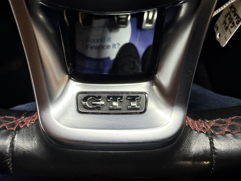 Used Volkswagen Golf 2018 for sale - 77437792: Photo 60