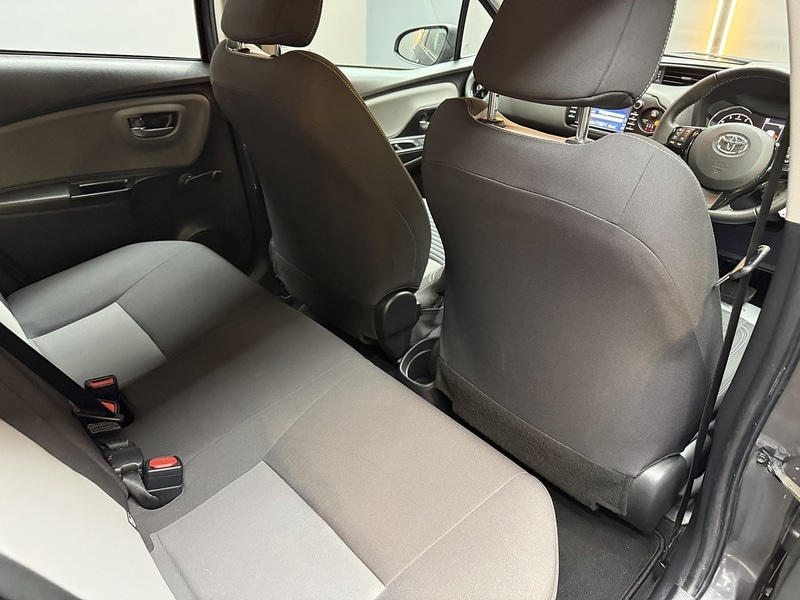 Used Toyota Yaris 2018 for sale - 77990202: Photo 30