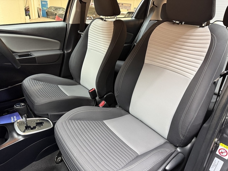 Used Toyota Yaris 2018 for sale - 77990202: Photo 40