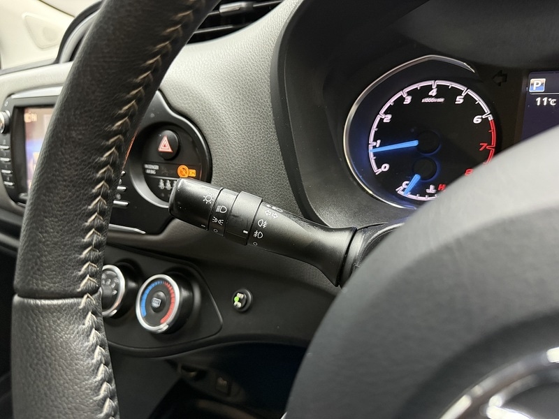 Used Toyota Yaris 2018 for sale - 77990202: Photo 50