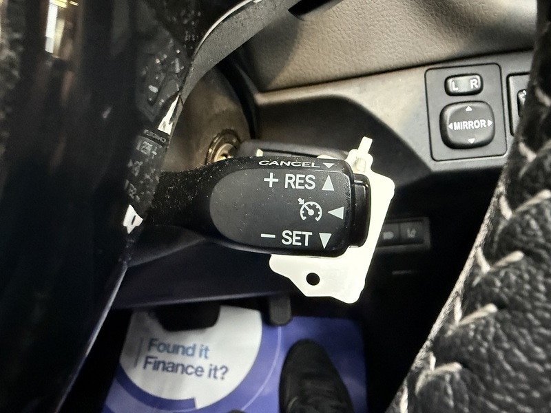 Used Toyota Yaris 2018 for sale - 77990202: Photo 52