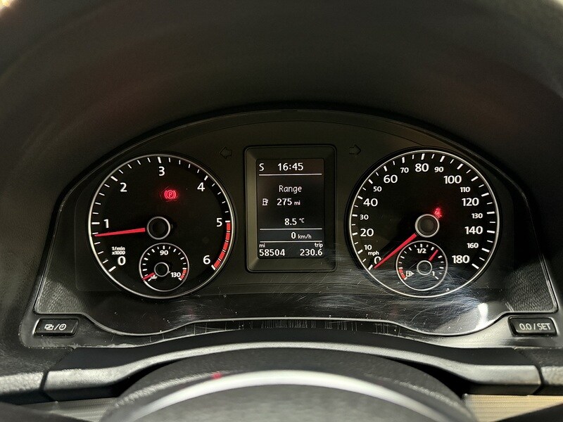 Used Volkswagen Scirocco 2013 for sale - 78182215: Photo 39