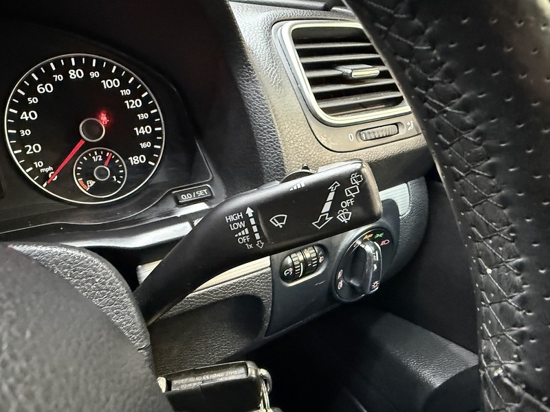 Used Volkswagen Scirocco 2013 for sale - 78182215: Photo 50