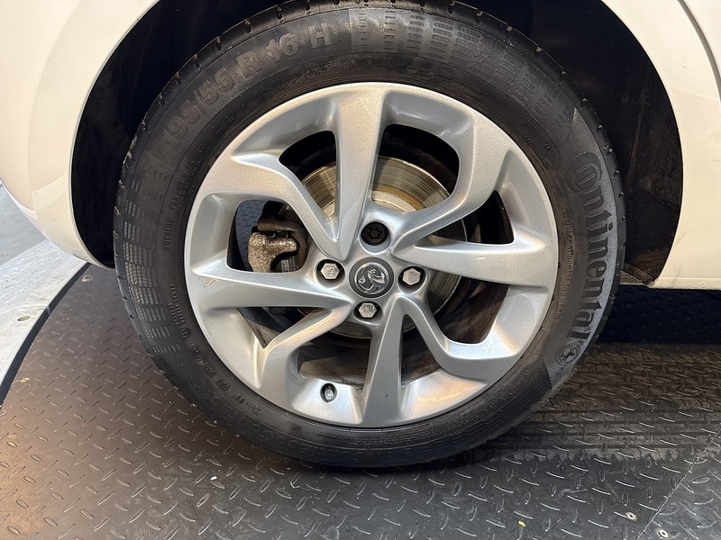 Used Vauxhall Corsa 2016 for sale - 77760625: Photo 25