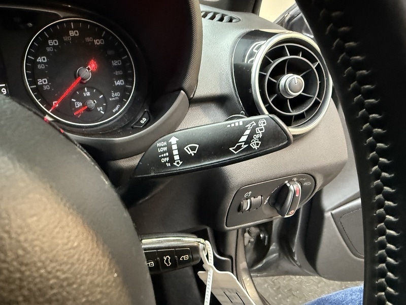 Used Audi A1 2015 for sale - 76482559: Photo 61