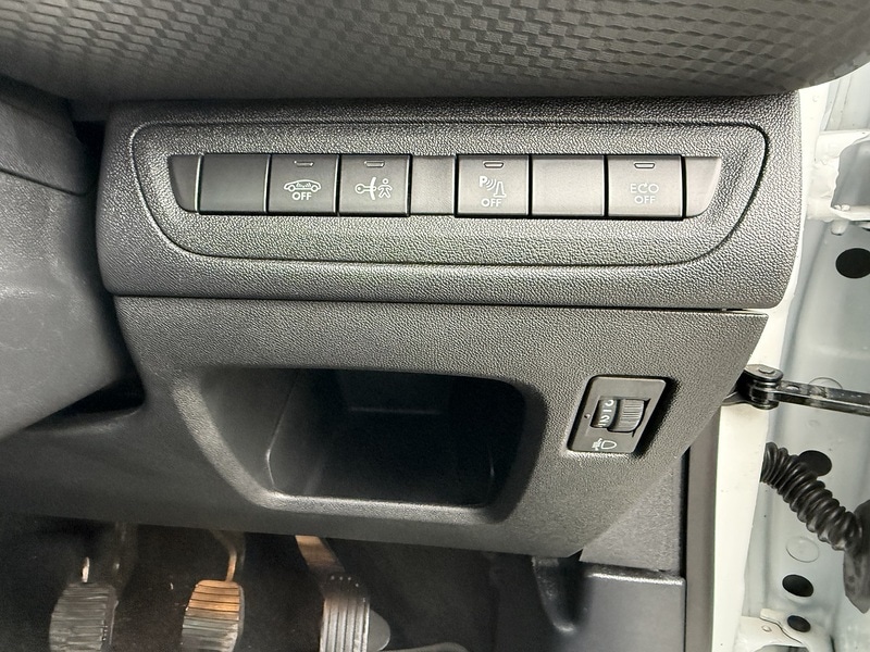 Used Peugeot 2008 2017 for sale - 76292207: Photo 21