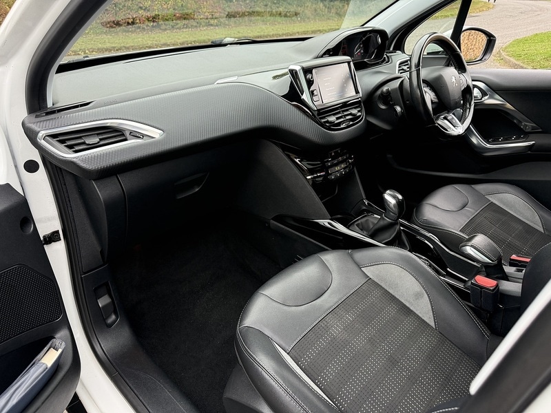 Used Peugeot 2008 2017 for sale - 76292207: Photo 31