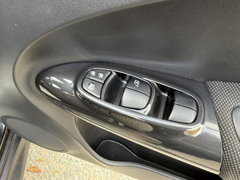 Used Nissan Juke 2017 for sale - 76280521: Photo 24