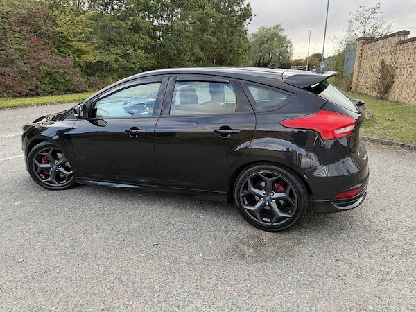 Used Ford Focus 2015 for sale - 76280514: Photo 14