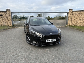 Used Ford Focus 2015 for sale - 76280514: Photo