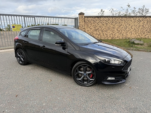 Used Ford Focus 2015 for sale - 76280514: Photo 3