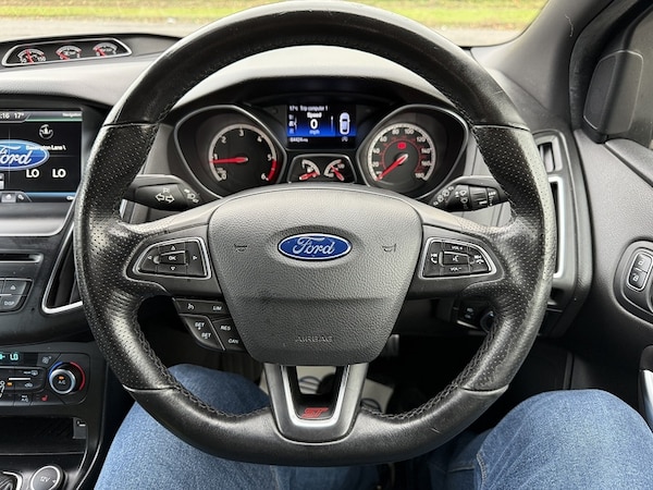 Used Ford Focus 2015 for sale - 76280514: Photo 41