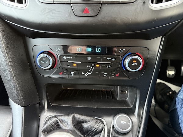 Used Ford Focus 2015 for sale - 76280514: Photo 45