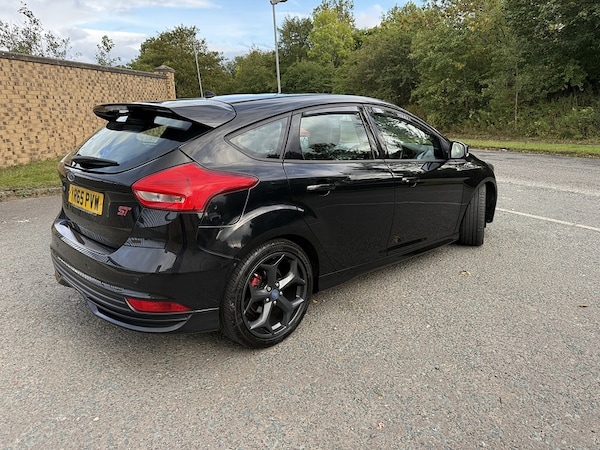 Used Ford Focus 2015 for sale - 76280514: Photo 7