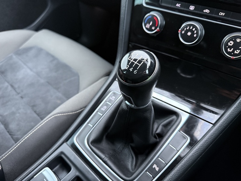 Used Volkswagen Golf 2014 for sale - 76570727: Photo 47