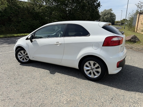 Used Kia Rio 2015 for sale - 76280538: Photo 11