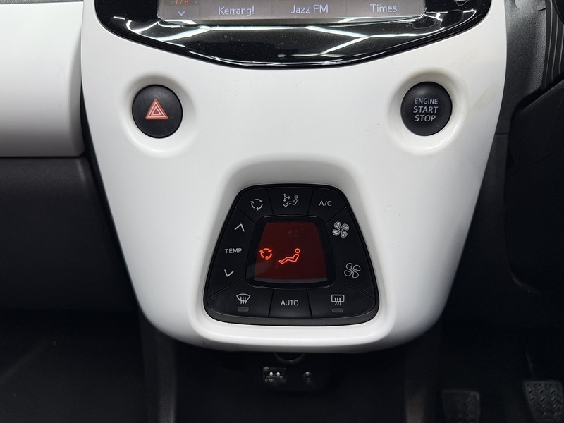 Used Peugeot 108 2017 for sale - 76280520: Photo 59