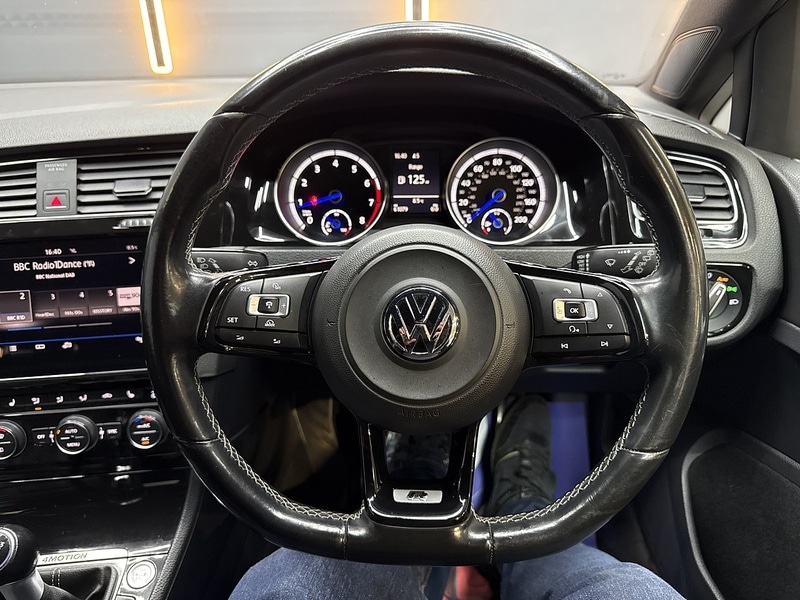 Used Volkswagen Golf 2014 for sale - 77735200: Photo 45