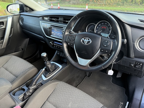 Used Toyota Auris 2014 for sale - 76271400: Photo 21