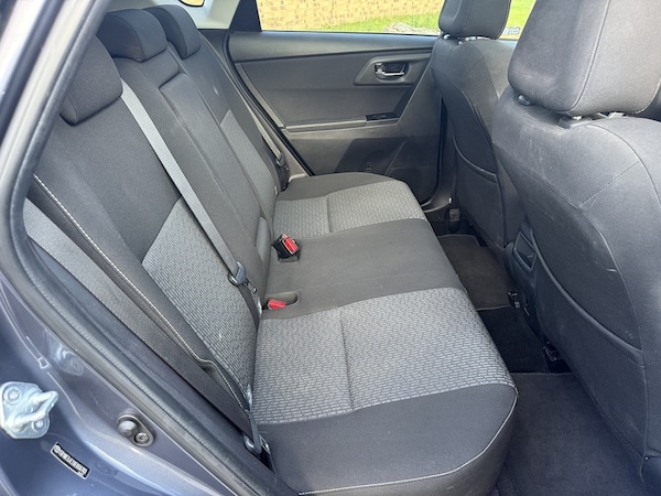 Used Toyota Auris 2014 for sale - 76271400: Photo 26
