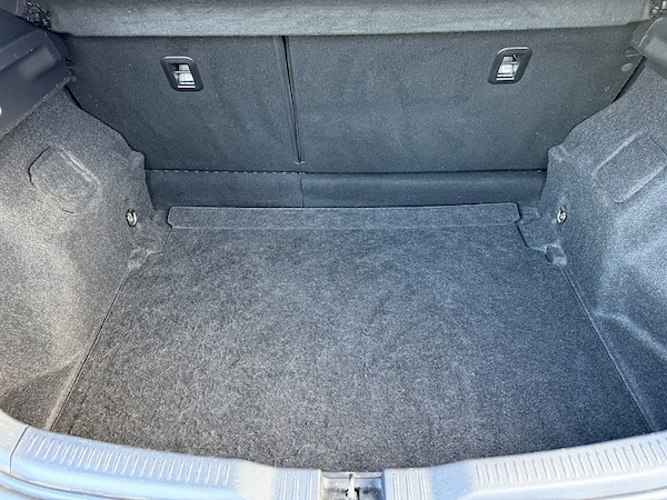 Used Toyota Auris 2014 for sale - 76271400: Photo 29