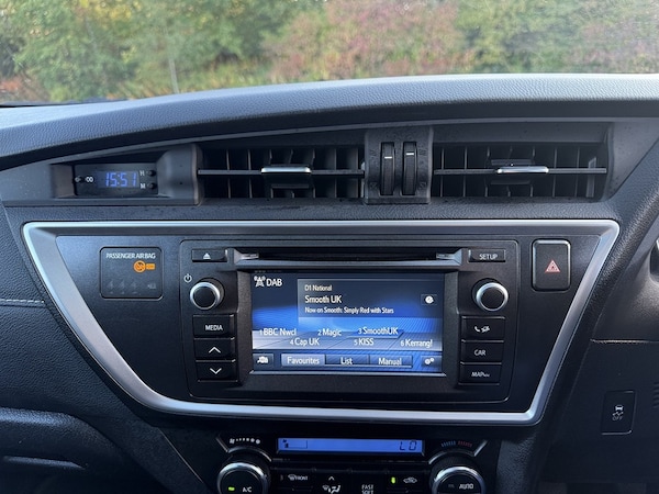 Used Toyota Auris 2014 for sale - 76271400: Photo 39