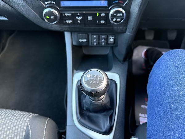Used Toyota Auris 2014 for sale - 76271400: Photo 42