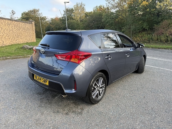 Used Toyota Auris 2014 for sale - 76271400: Photo 7