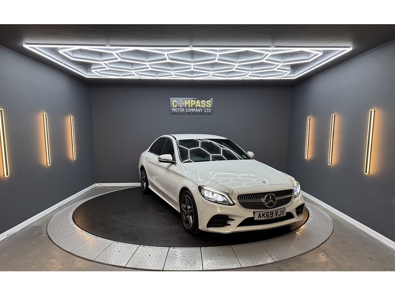 Used Mercedes-Benz C Class 2019 for sale - 77153950: Photo 2