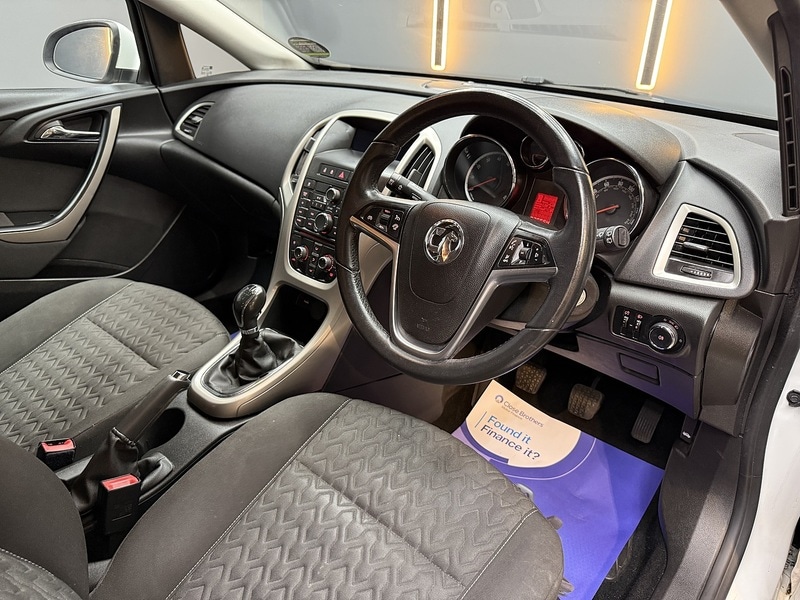 Used Vauxhall Astra 2013 for sale - 77153946: Photo 31