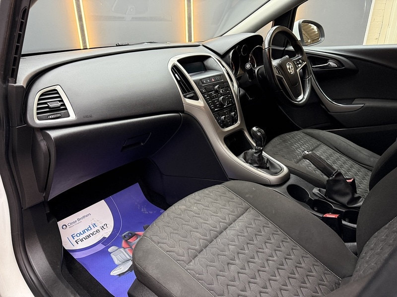 Used Vauxhall Astra 2013 for sale - 77153946: Photo 43