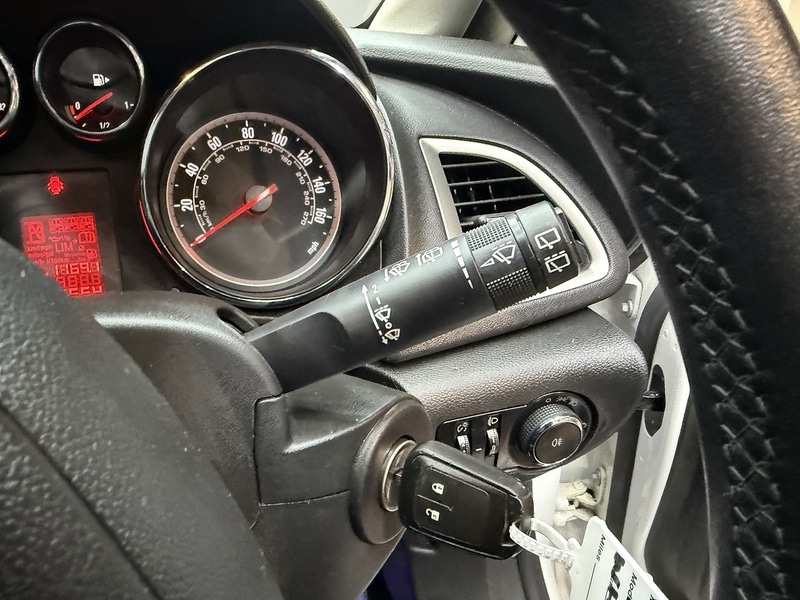 Used Vauxhall Astra 2013 for sale - 77153946: Photo 56