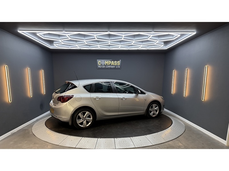 Used Vauxhall Astra 2012 for sale - 77227946: Photo 11