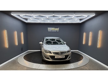 Used Vauxhall Astra 2012 for sale - 77227946: Photo