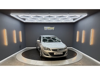 Used Vauxhall Astra 2012 for sale - 77227946: Photo