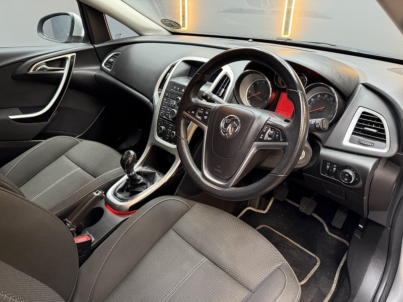 Used Vauxhall Astra 2012 for sale - 77227946: Photo 31