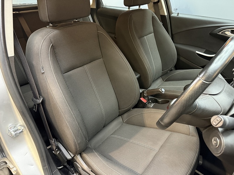 Used Vauxhall Astra 2012 for sale - 77227946: Photo 34