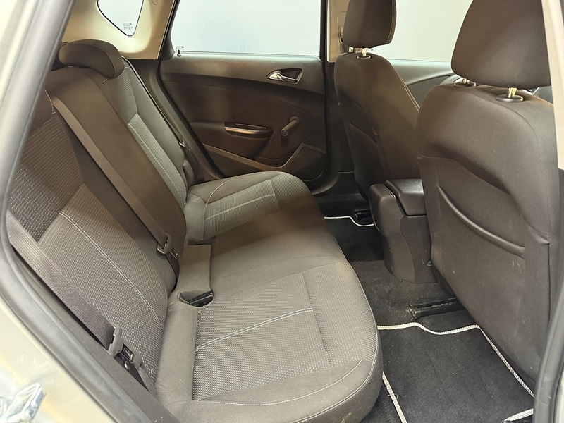 Used Vauxhall Astra 2012 for sale - 77227946: Photo 37