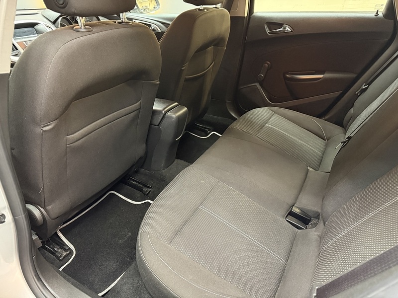 Used Vauxhall Astra 2012 for sale - 77227946: Photo 40