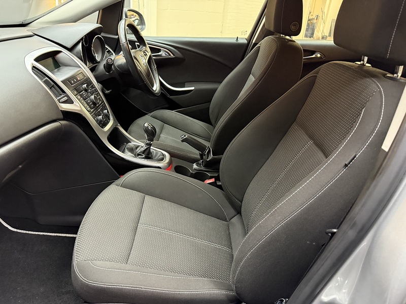 Used Vauxhall Astra 2012 for sale - 77227946: Photo 45